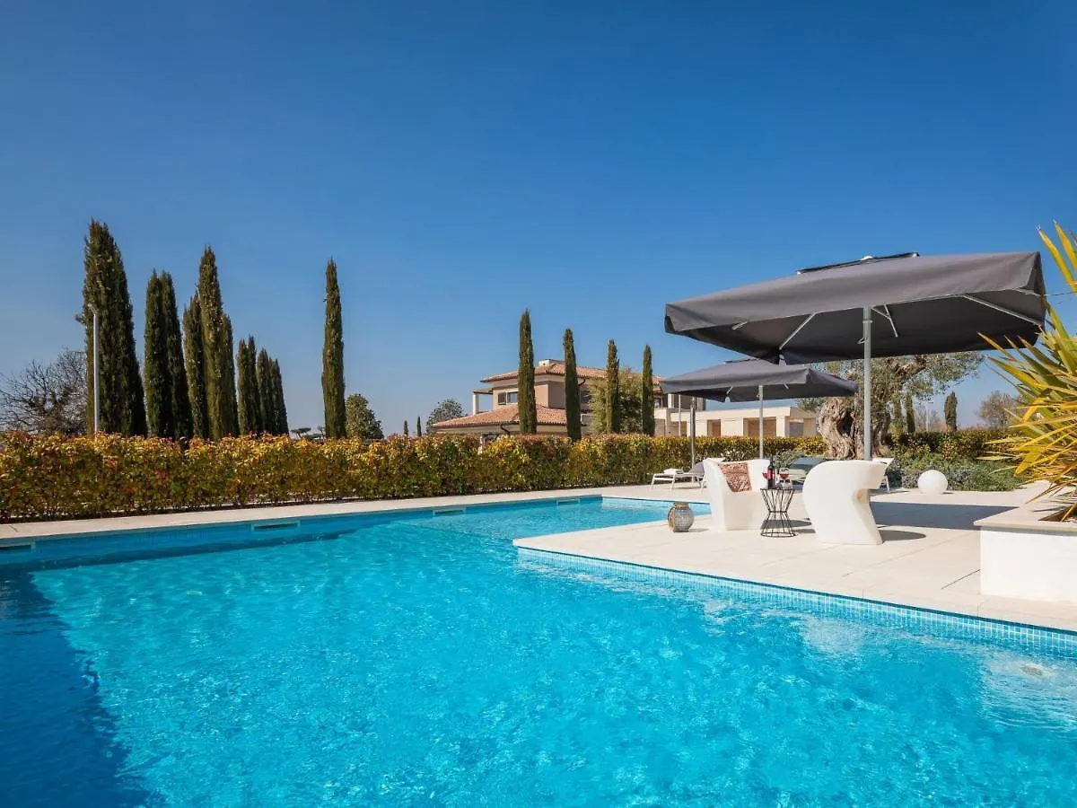 וודניאן Villa Old Olive I By Interhome