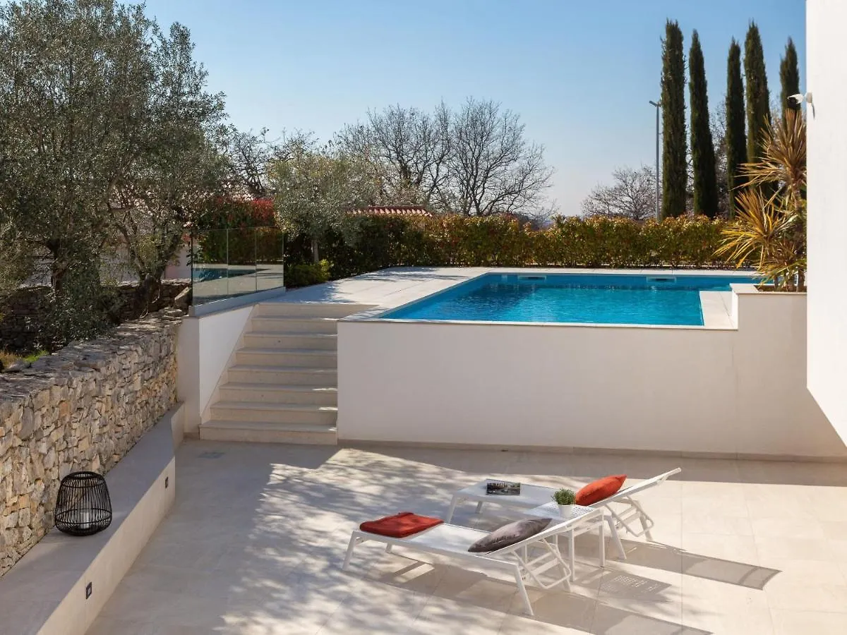 וודניאן Villa Old Olive I By Interhome
