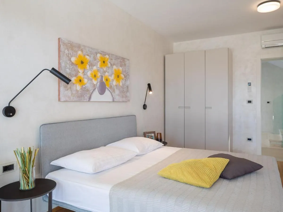 וודניאן Villa Old Olive I By Interhome